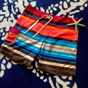The perfect Men’s Sperry Swim Trunks 🌊⛵️